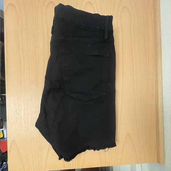 Good American Stretch High Wasted Jean Shorts - Picture 4 of 4